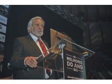 Jose Neiva agradece o Premio Senhor do Vinho 2013